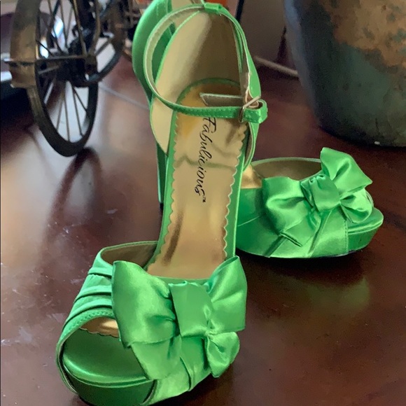 Shoes - Picture 3 of 3